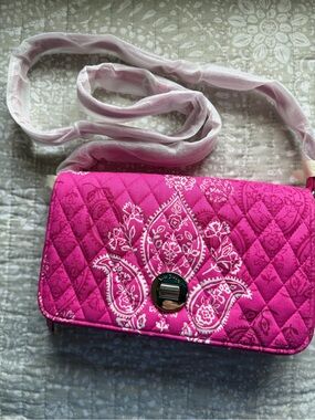 Vera Bradley Pink Quilted Crossbody Pink Paisley Print - NEW with tags